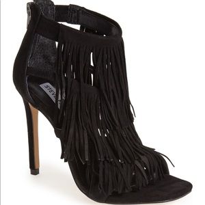 Steve Madden Fringly Sandal